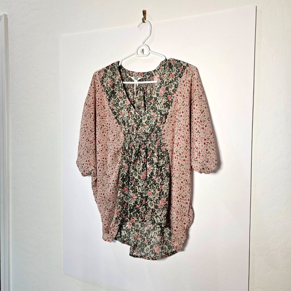 Black Poppy Floral BOHO Blouse Medium Green/Pink Sheer Bell Sleeves V-Neck